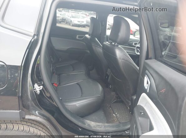 3C4NJDFN5PT526781 2023 JEEP COMPASS Black VIN կոդի պիտակի տեսք
