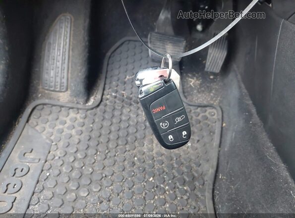 3C4NJDFN5PT526781 2023 JEEP COMPASS Black Առջևի վահանակի տեսք