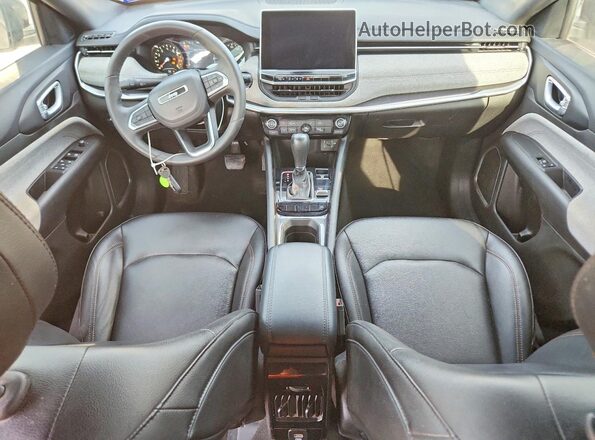 3C4NJDFN5RT579502 2024 JEEP COMPASS Black Вид панелі приладів