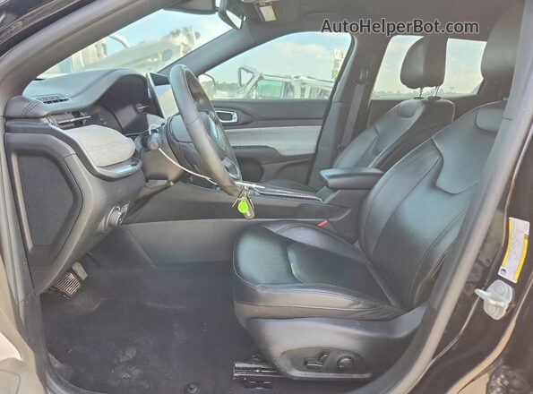 3C4NJDFN5RT579502 2024 JEEP COMPASS Black Вид салону спереду