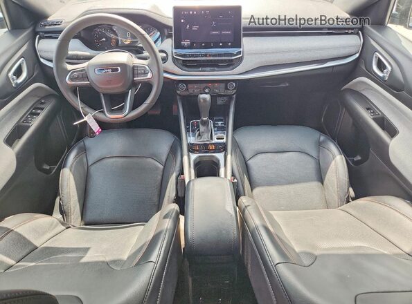 3C4NJDFN7PT533909 2023 JEEP COMPASS Silver წინა პანელის ხედი