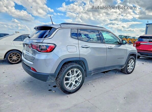 3C4NJDFN7PT533909 2023 JEEP COMPASS Silver უკანა მარჯვენა