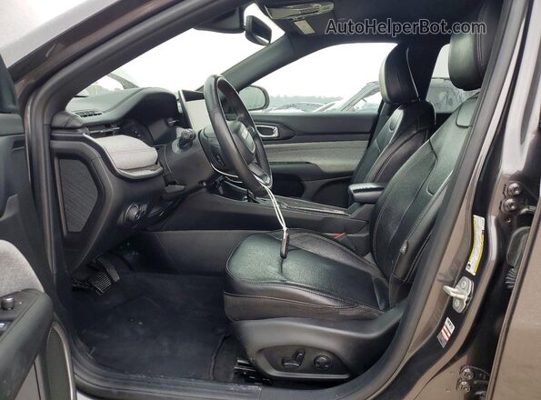 3C4NJDFN9PT539680 2023 JEEP COMPASS Gray Vista interior delantera
