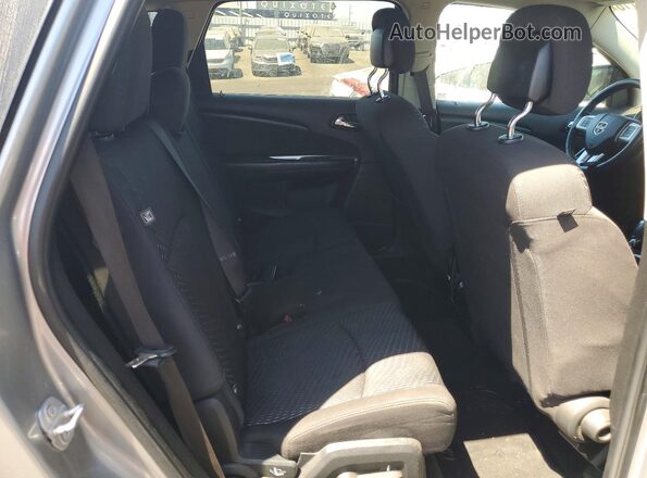 3C4PDCAB9HT539218 2017 DODGE JOURNEY Серебряный Вид задней части салона