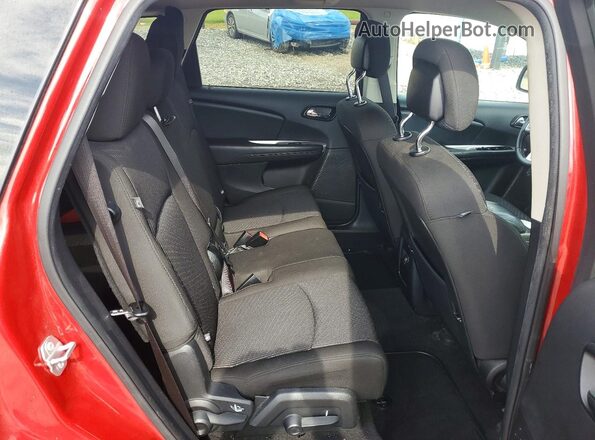 3C4PDCBB0KT798542 2019 DODGE JOURNEY Red Widok wnętrza z tyłu