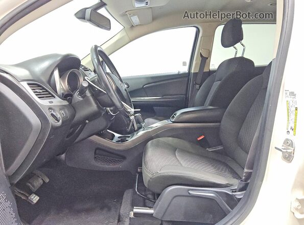3C4PDCBB4KT758755 2019 DODGE JOURNEY White Vista interior delantera