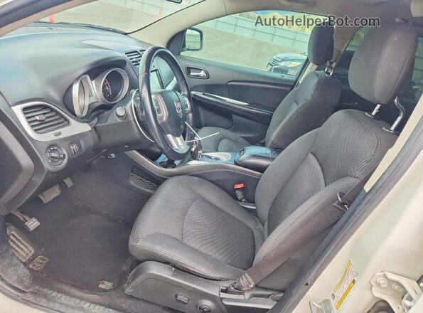 3C4PDCBB8HT612237 2017 DODGE JOURNEY White Front interior view