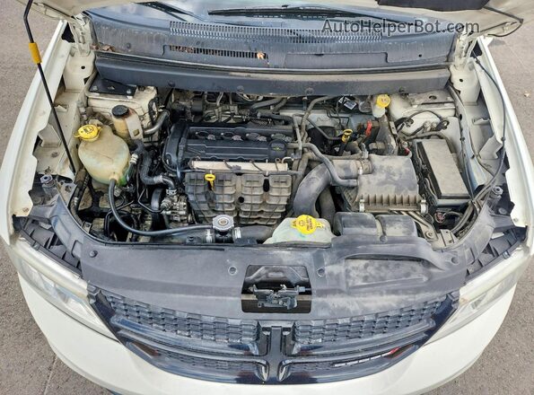 3C4PDCBB8HT612237 2017 DODGE JOURNEY White Engine compartment view