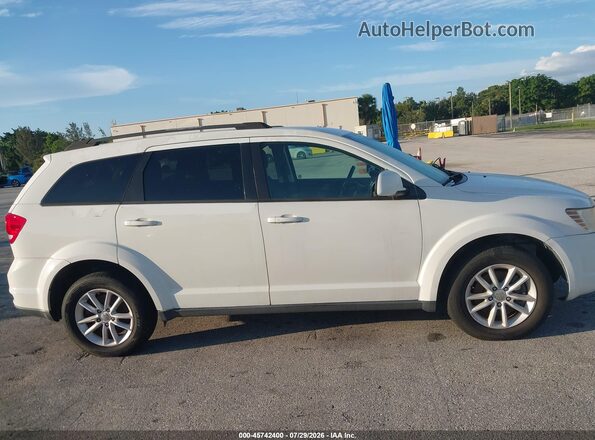3C4PDCBG3HT572659 2017 DODGE JOURNEY White Вид задньої частини салону