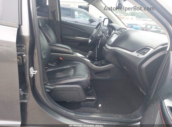 3C4PDCEG5JT157666 2018 DODGE JOURNEY Серый Вид салона спереди