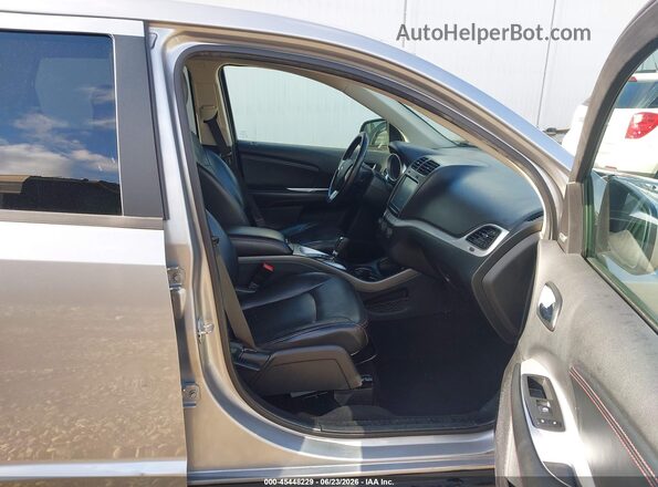 3C4PDCEG7KT716765 2019 DODGE JOURNEY Gray Vista interior delantera
