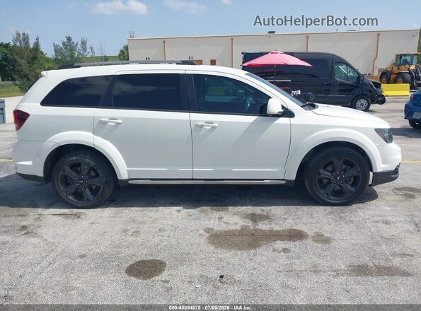 3C4PDCGG5JT216132 2018 DODGE JOURNEY White Widok wnętrza z tyłu