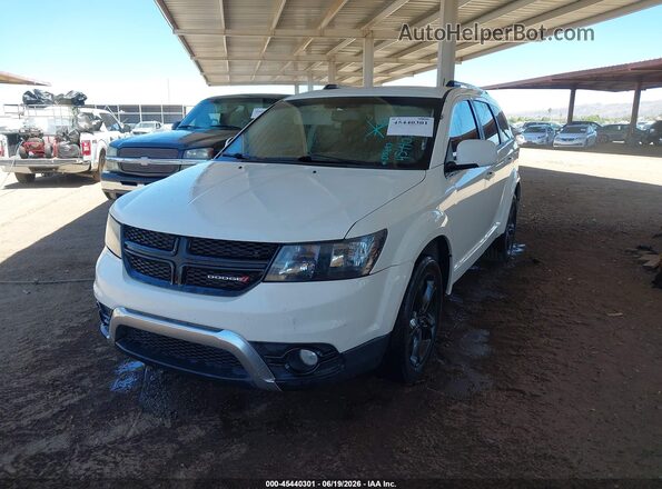 3C4PDCGG7JT275697 2018 DODGE JOURNEY Белый Передняя левая четверть