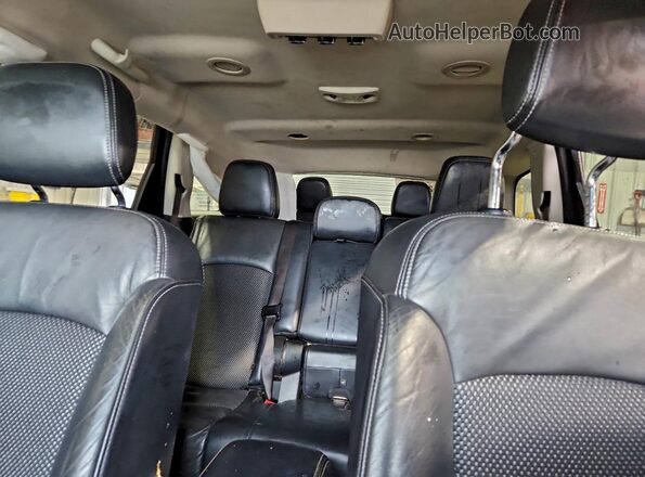 3C4PDCGGXJT362946 2018 DODGE JOURNEY White Vista de los asientos traseros