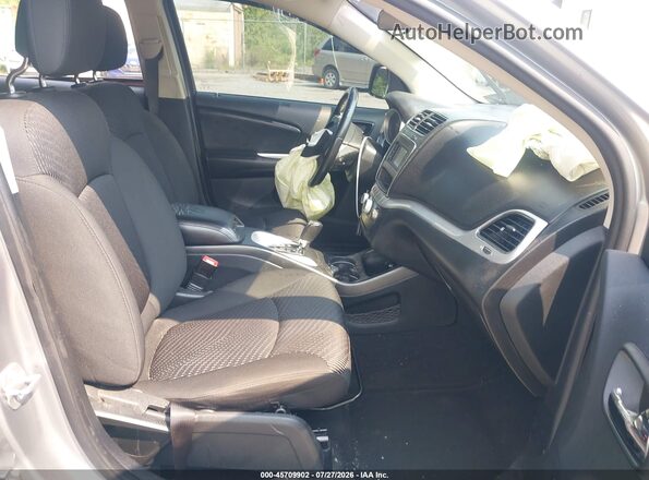 3C4PDDBG9JT220259 2018 DODGE JOURNEY Silver Widok wnętrza z przodu