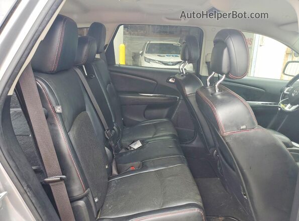 3C4PDDEG2KT687424 2019 DODGE JOURNEY Silver Вид задньої частини салону
