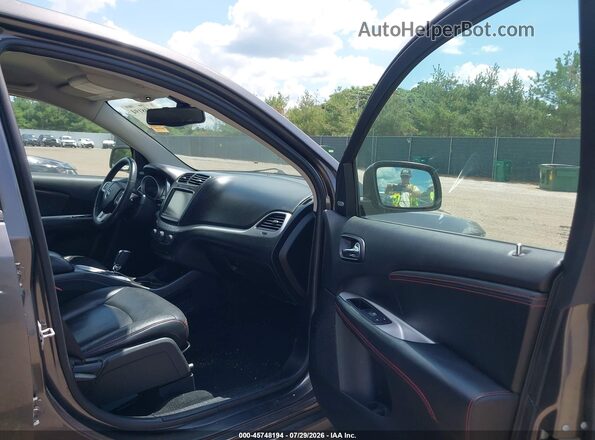 3C4PDDEG4HT578634 2017 DODGE JOURNEY Gray Front interior view