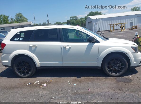 3C4PDDEG6JT320041 2018 DODGE JOURNEY White Vista interior trasera