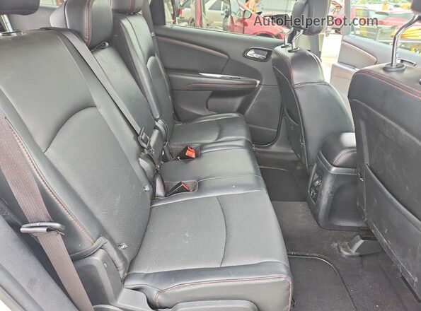 3C4PDDEG9KT702128 2019 DODGE JOURNEY White Widok wnętrza z tyłu