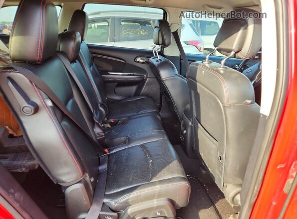3C4PDDEGXJT319961 2018 DODGE JOURNEY Red Вид задньої частини салону