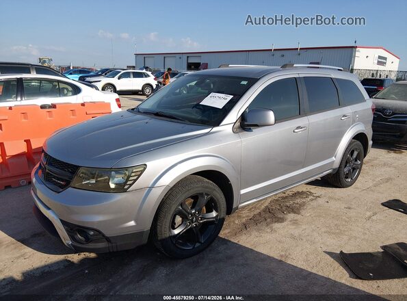 3C4PDDGG4JT522924 2018 DODGE JOURNEY Silver Vista tres cuartos delantera izquierda