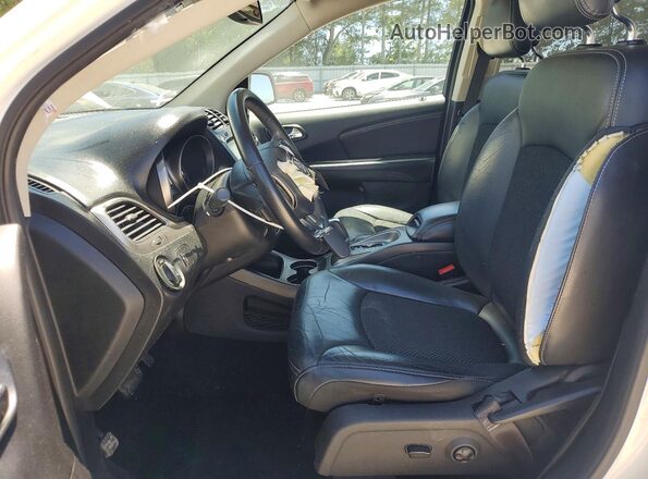 3C4PDDGG5KT816446 2019 DODGE JOURNEY Белый Вид салона спереди