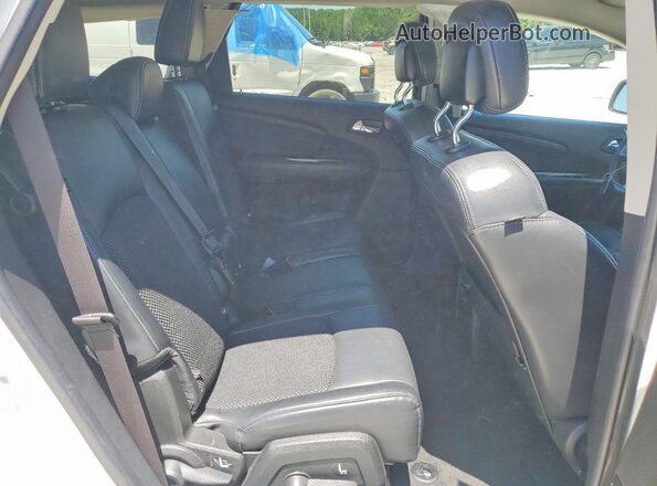 3C4PDDGG5KT816446 2019 DODGE JOURNEY Белый Вид задней части салона