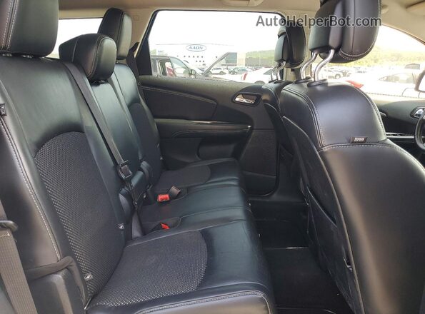 3C4PDDGG9JT197204 2018 DODGE JOURNEY Gray Widok wnętrza z tyłu