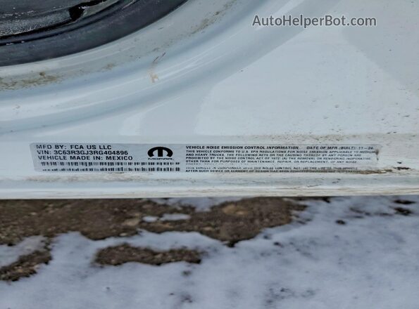 3C63R3GJ3RG404896 2024 RAM 3500 White Вид підкапотного простору