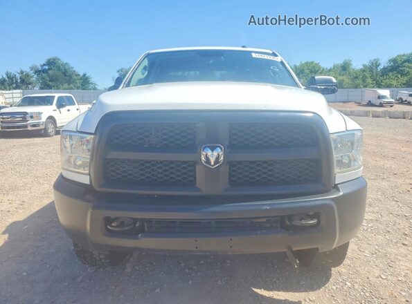 3C63R3GJ4JG294817 2018 RAM 3500 White Front view