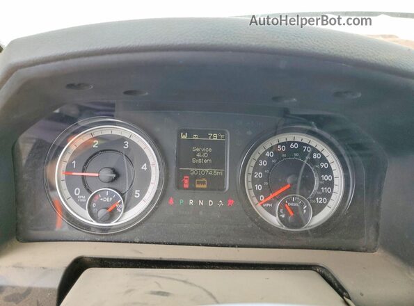 3C63R3GLXJG285508 2018 RAM 3500 Белый Вид щитка приборов