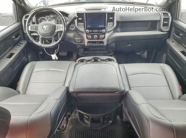 3C63R5CL9SG504364 2025 RAM 2500 White Widok deski rozdzielczej