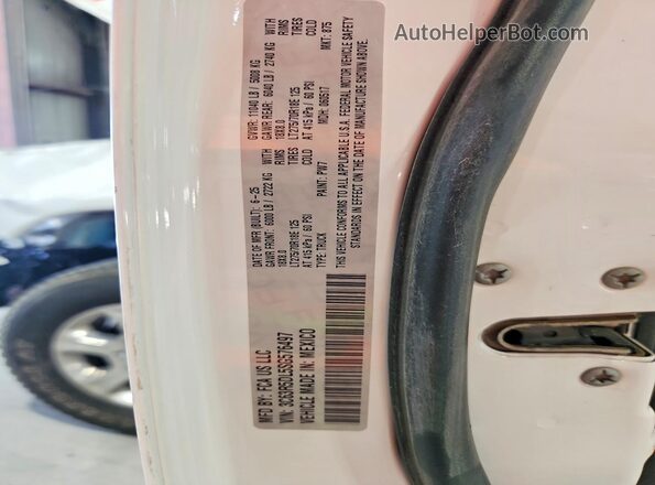 3C63R5DL5SG576497 2025 RAM 2500 White ძრავის განყოფილების ხედი