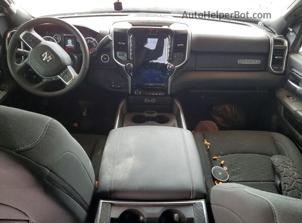 3C63R5DL6TG153638 2026 RAM 2500 Белый Вид панели приборов