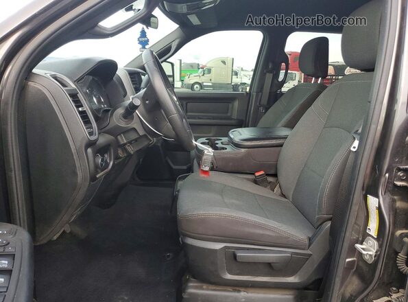 3C63RRGL1RG295262 2024 RAM 3500 Gray Սալոնի դիմացի տեսք