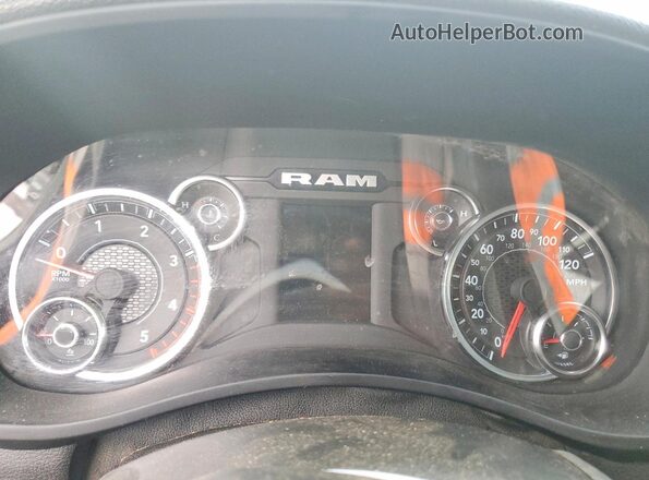 3C63RRGL1RG295262 2024 RAM 3500 Gray Սարքավորումների վահանակի տեսք