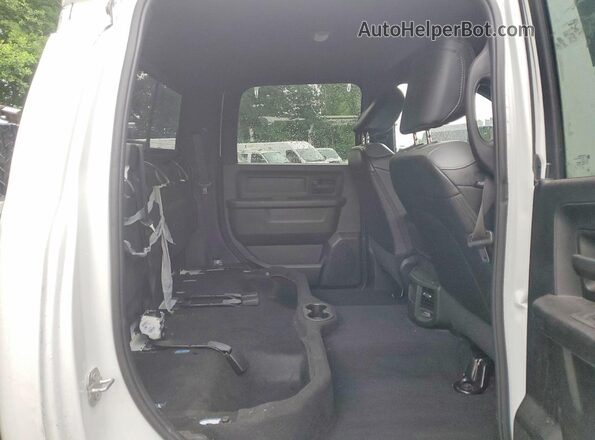 3C63RRGL3TG184171 2026 RAM 3500 White Vista de los asientos traseros