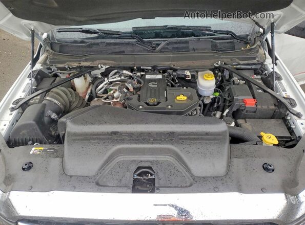 3C63RRGL3TG184171 2026 RAM 3500 White Vista interior trasera