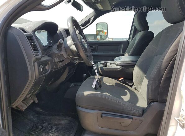3C63RRGL6MG528772 2021 RAM 3500 White Vista interior delantera