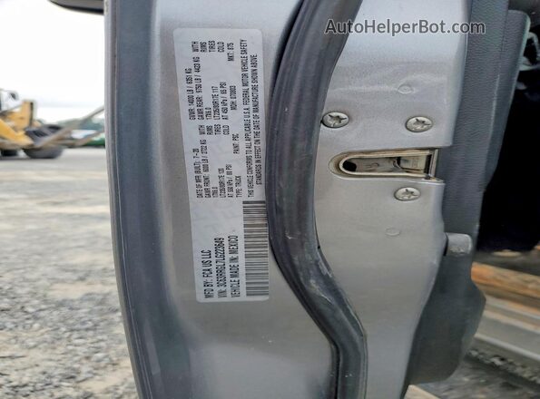3C63RRGL7LG223649 2020 RAM 3500 Gray Շարժիչի բաժամունքի տեսք