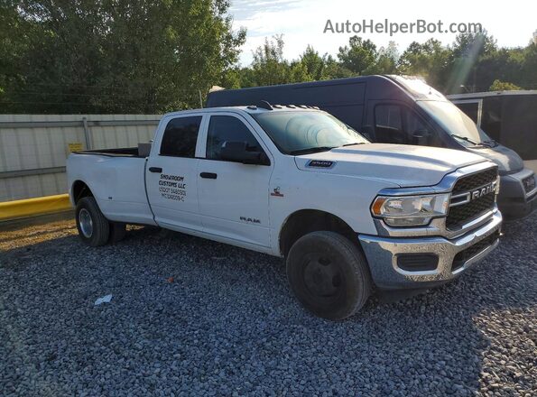 3C63RRGL8KG663068 2019 RAM 3500 White Przód prawy