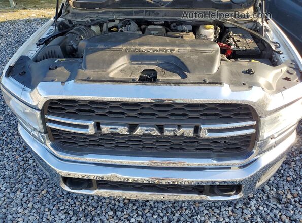 3C63RRGL8KG663068 2019 RAM 3500 White Widok wnętrza z tyłu