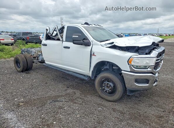 3C63RRGL8RG128770 2024 RAM 3500 White Front right