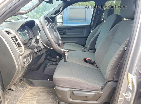 3C63RRGL9RG215075 2024 RAM 3500 Gray Vista interior delantera