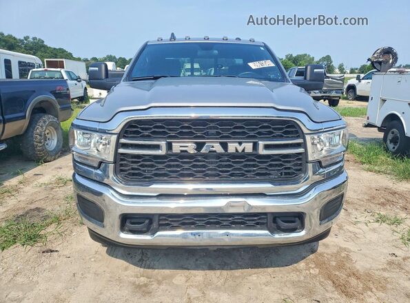 3C63RRGL9RG215075 2024 RAM 3500 Gray Vista frontal