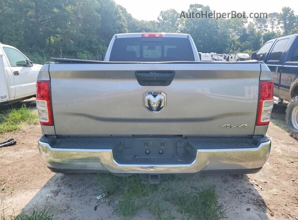 3C63RRGL9RG215075 2024 RAM 3500 Gray Vista trasera