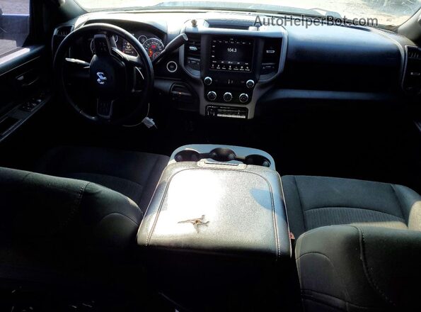 3C63RRGLXMG623190 2021 RAM 3500 Burgundy Dashboard view