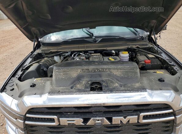 3C63RRHL2TG167120 2026 RAM 3500 Gray Vista interior trasera