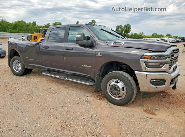 3C63RRHL2TG167120 2026 RAM 3500 Gray Delantero derecho