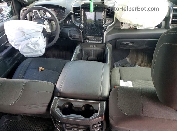 3C63RRHL8TG213758 2026 RAM 3500 Черный Вид панели приборов
